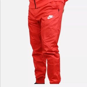 nike windrunner men's xs